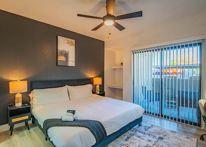 Close To Westgate Stadium With Pool Parking Gym Wd Glendale