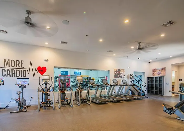 Close To Westgate Stadium With Pool Parking Gym Wd Glendale