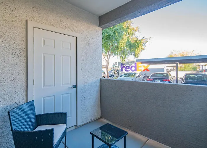 Close To Westgate Stadium With Pool Parking Gym Wd Apartment