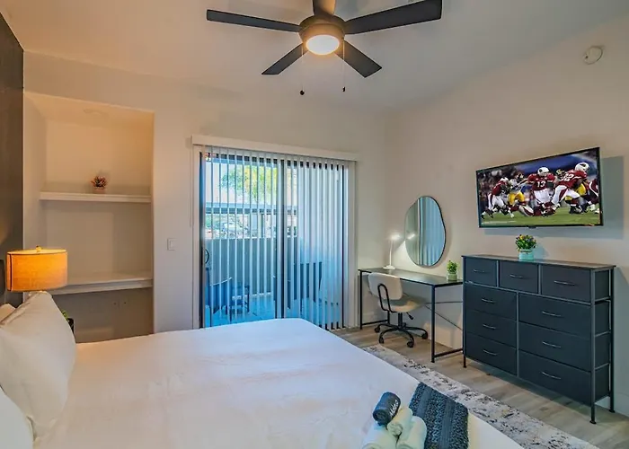 Close To Westgate Stadium With Pool Parking Gym Wd * Glendale