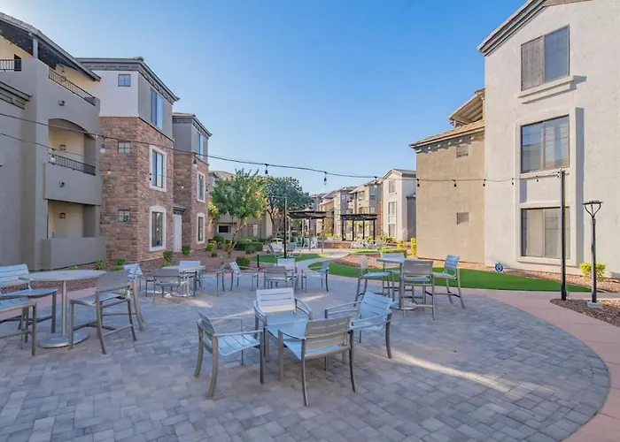 Close To Westgate Stadium With Pool Parking Gym Wd * Glendale
